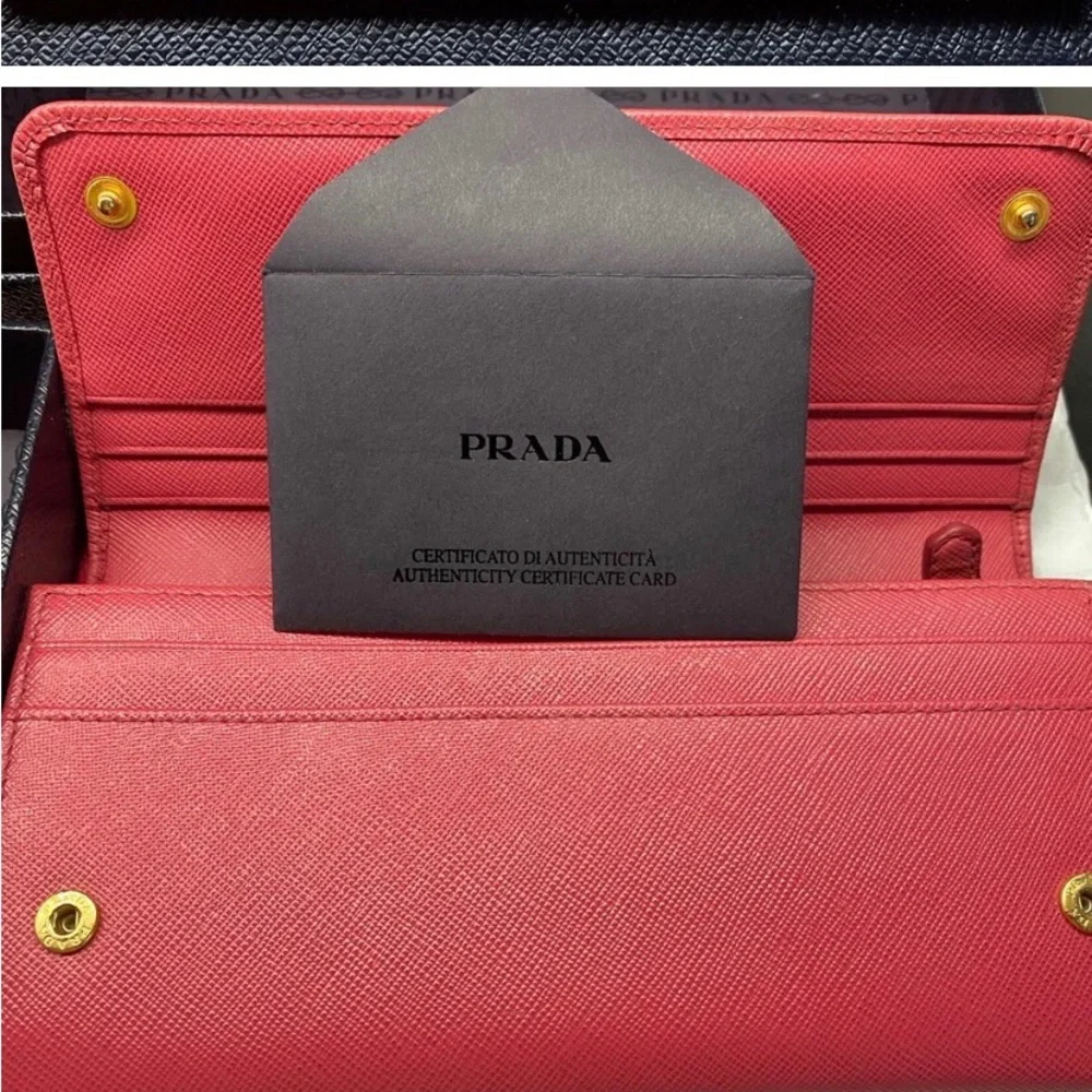 PRADA SAFFIANO FULL INCLUSION EUC - Picture 7 of 16
